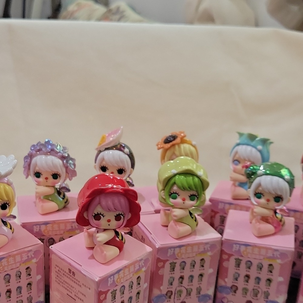 12 different figurines bright Cute Flower Bee Girl Fantasy  Box Set Boxed.